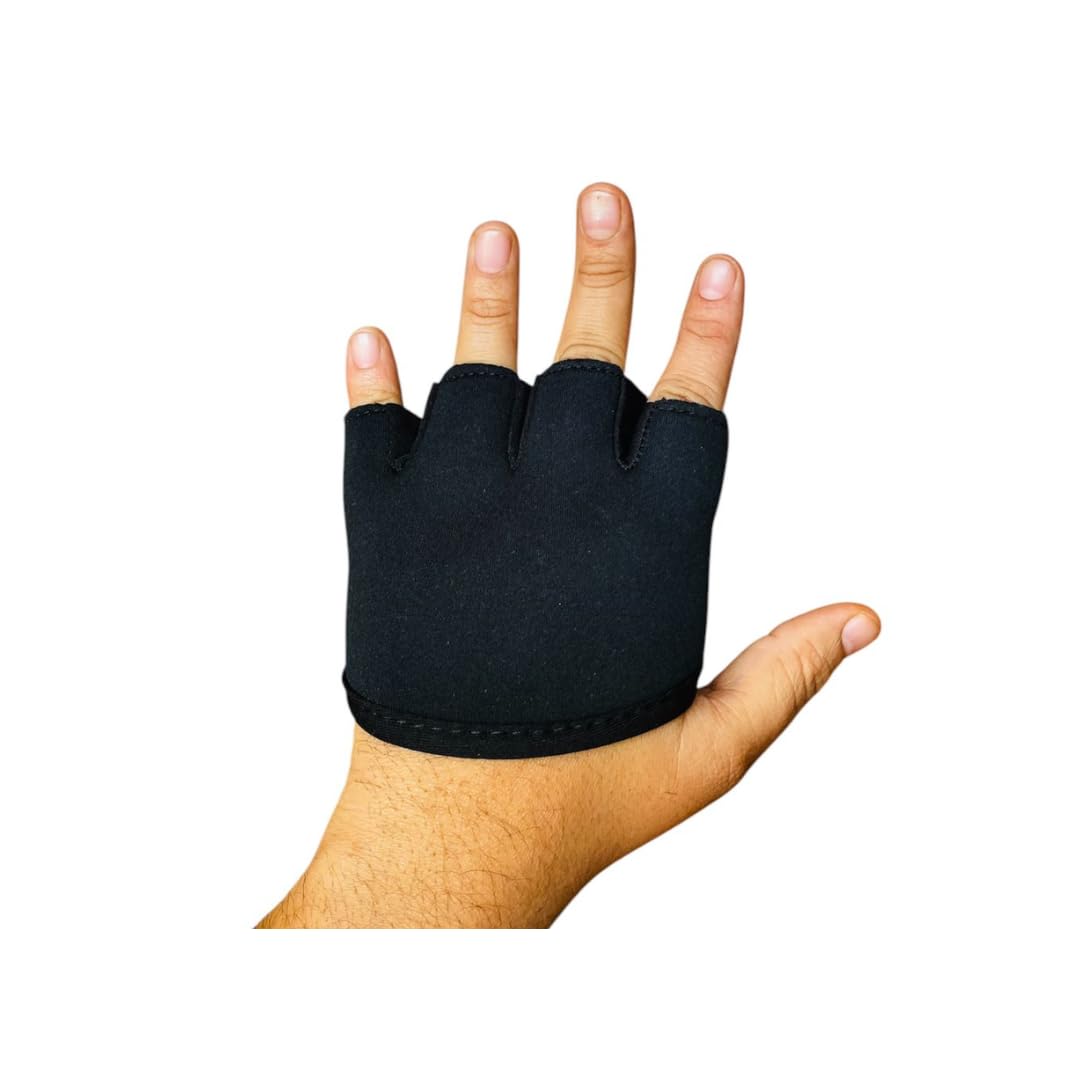 Gravity Fielding Gloves - Magnus Cricket