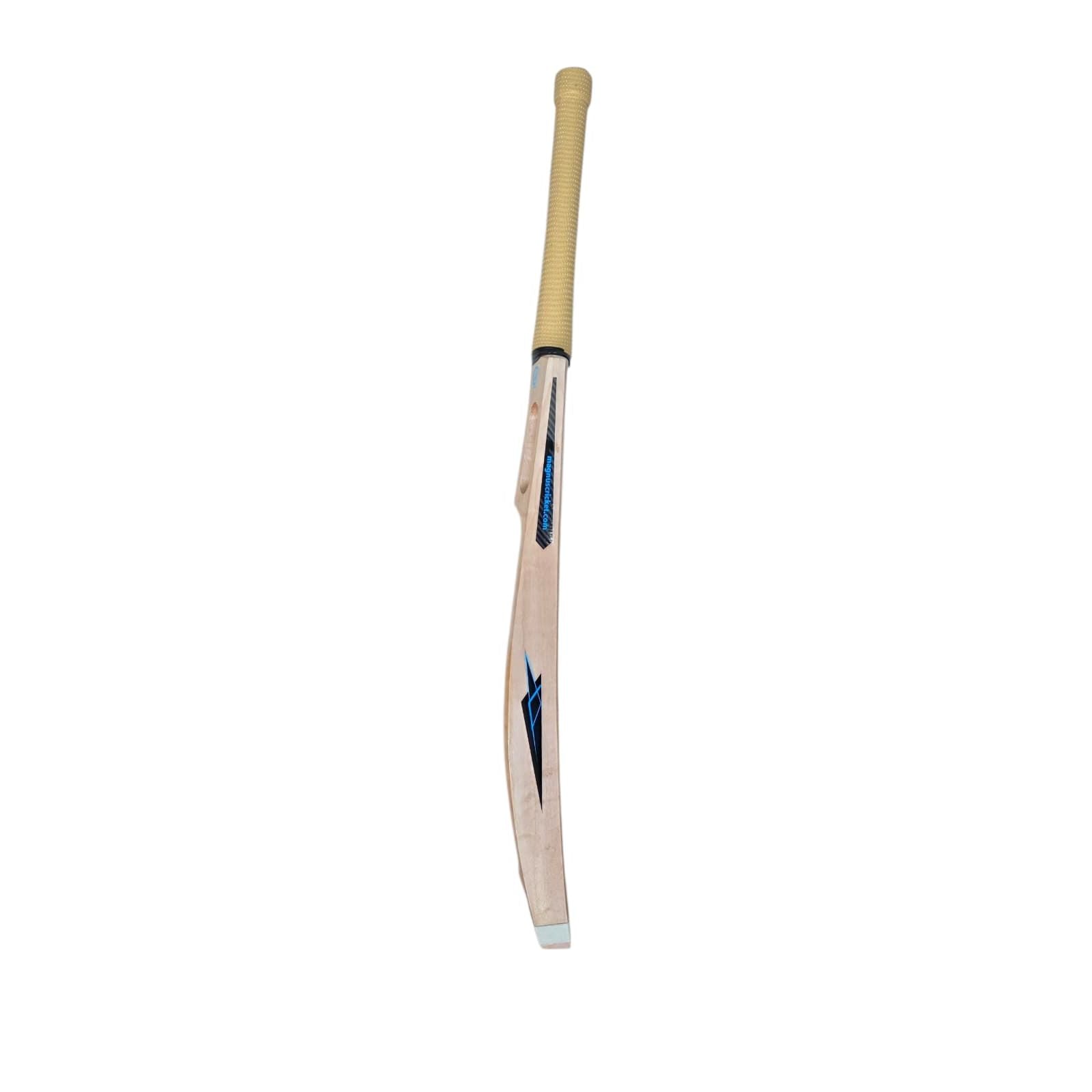 Magnus Kashmir Willow Back Scoop Bat - Magnus Cricket