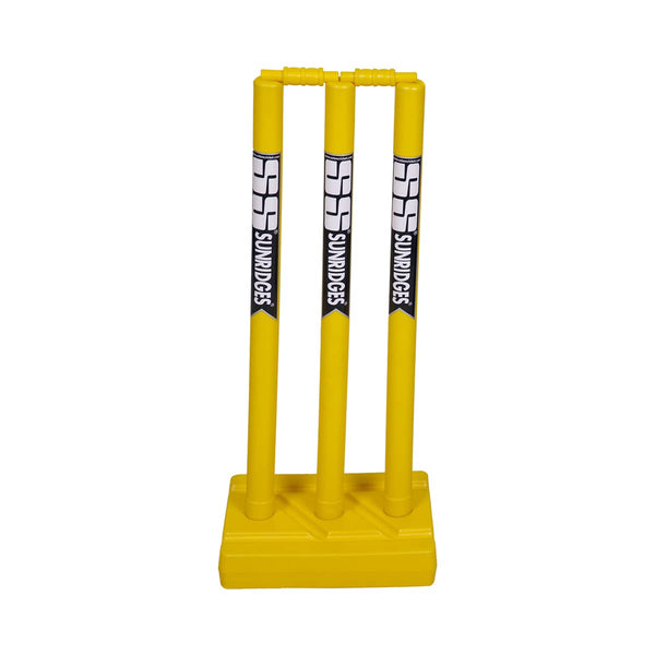 SS STUMPS - PLASTIC (3*PCS WITH PLASTIC BASE) - Magnus Cricket