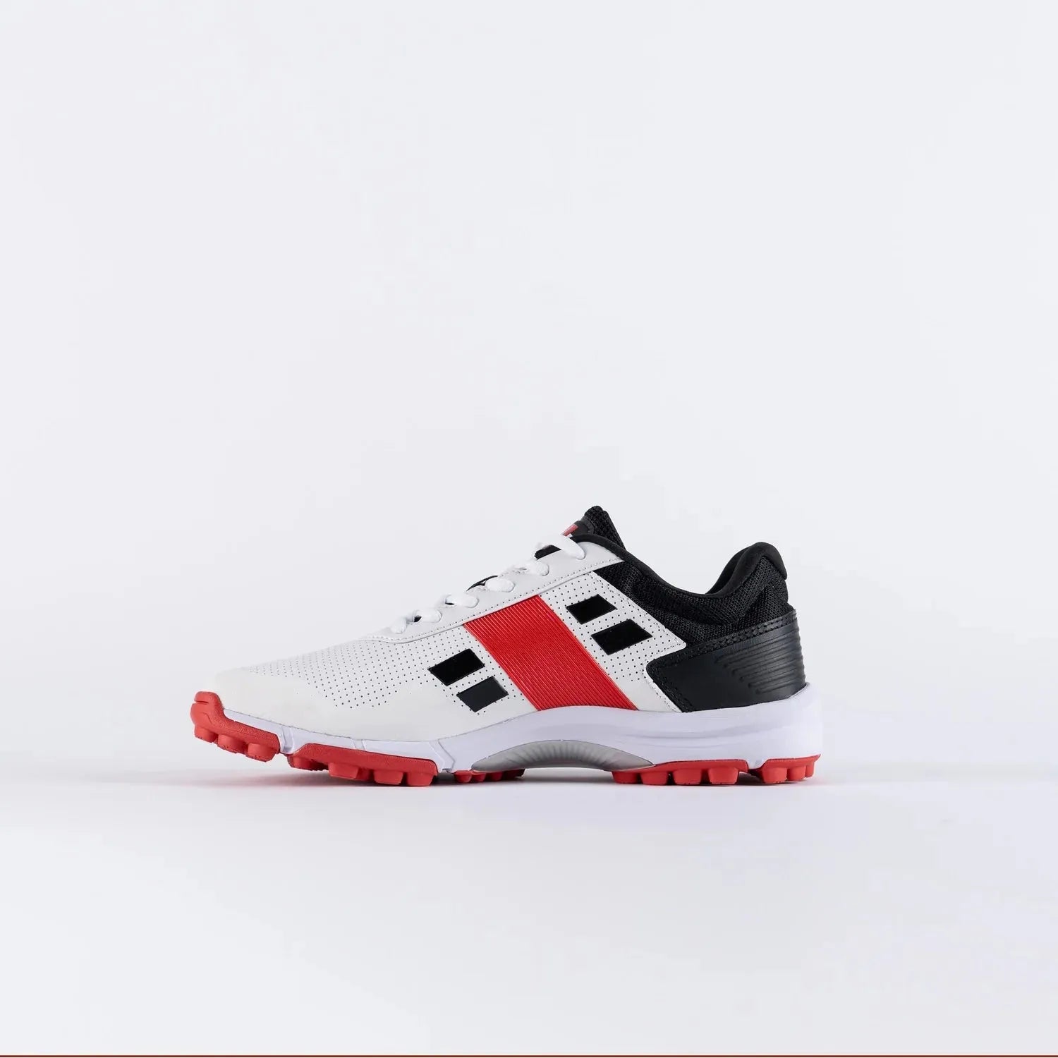 Velocity 4.0 Rubber Adult Shoes - Magnus Cricket