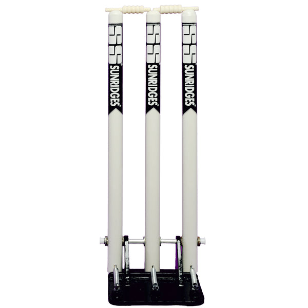 SS Spring Return Stumps - Magnus Cricket